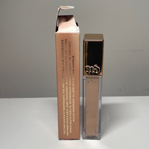 NEW Urban Decay STAY NAKED WEIGHTLESS LIQUID FOUNDATION 30ML in Shade 30WY - Picture 2 of 5